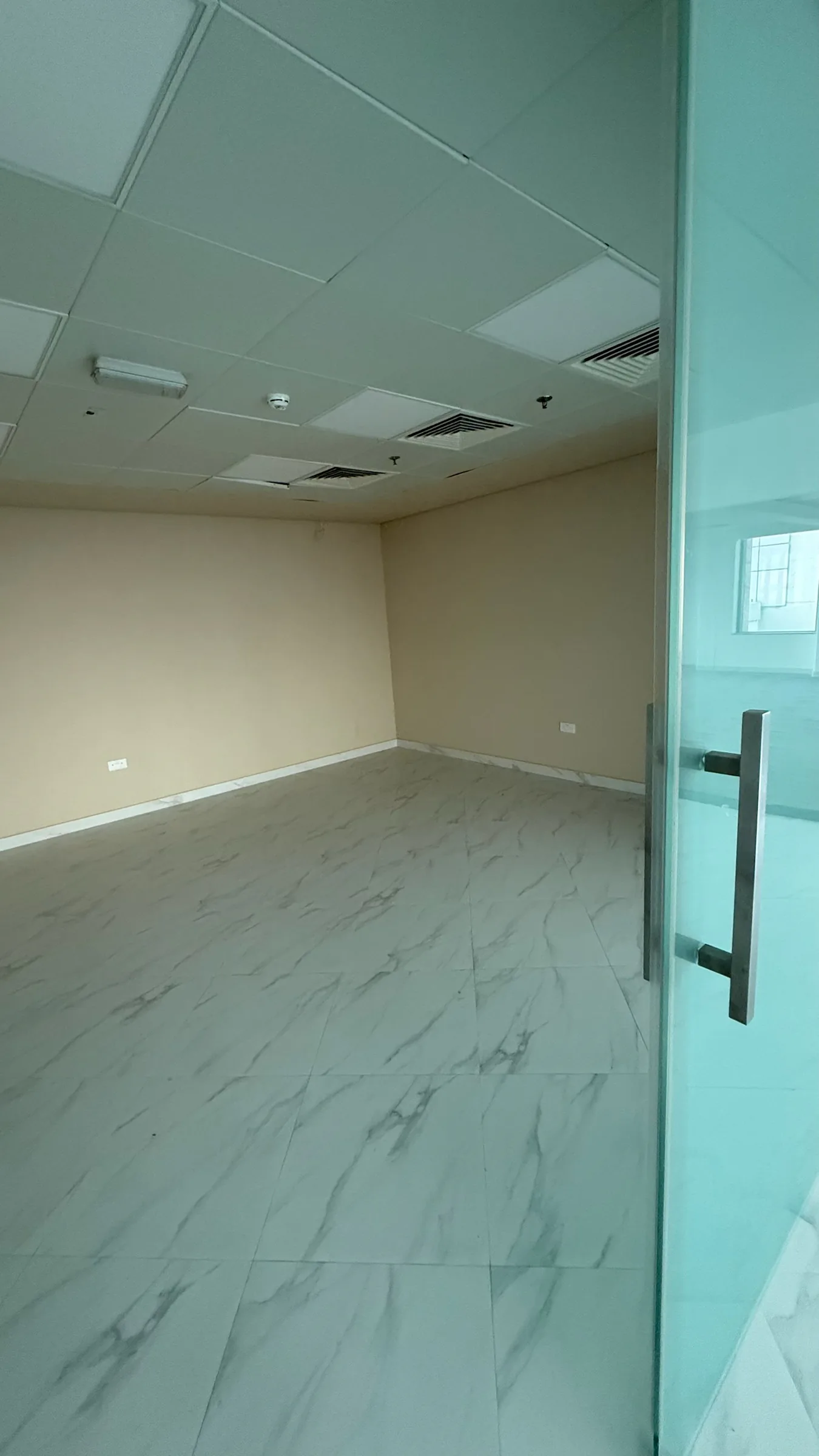 Kotto Capital Office before renovation, image 1
