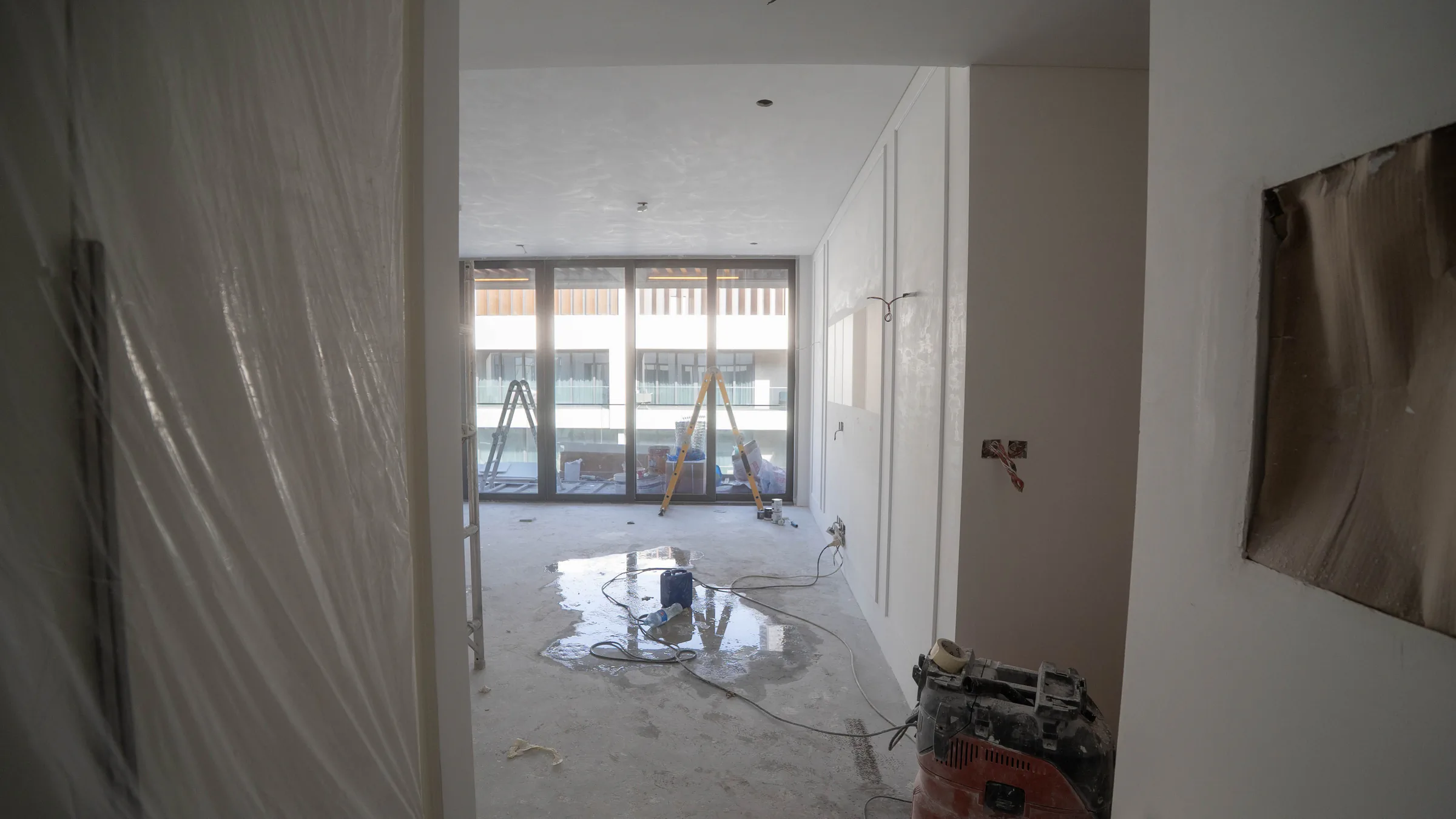 City Walk Apartment before renovation, image 1